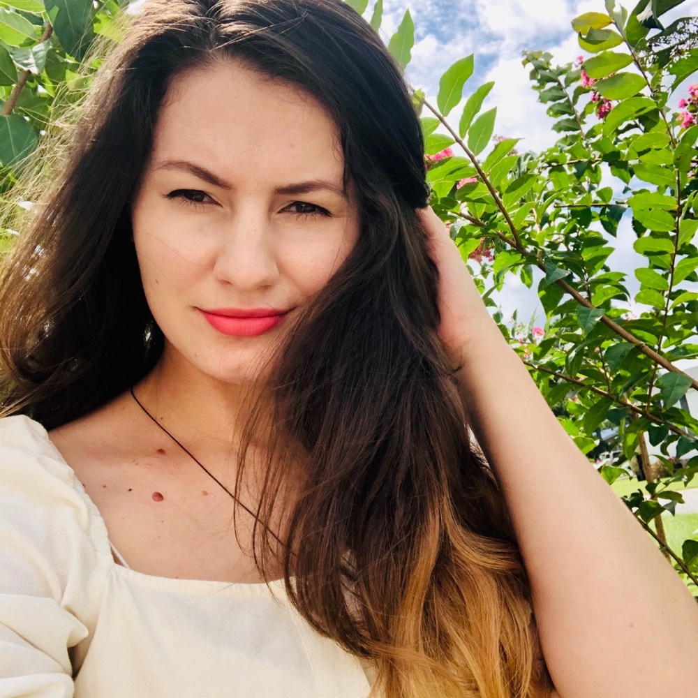 Meet your Posher, Cristina